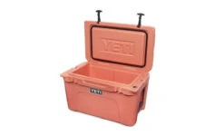 Yeti Tundra 45 Kühlbox -Angelexperte 191235 Coral Hard Coolers Website Assets Studio Tundra 45 F Quarter Facing Lid Open 1680x1024 1024x1024 2x c67939a8 801f 4a13 8b14 70eb8c502bd0