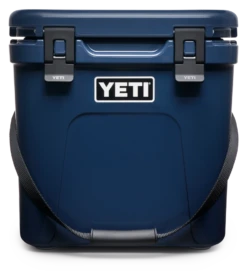 Yeti Roadie 24 Kühlbox -Angelexperte 191417 Roadie 24 Campaign Dealer Images Roadie 24 Navy Front Handle Down 2400x2400 1
