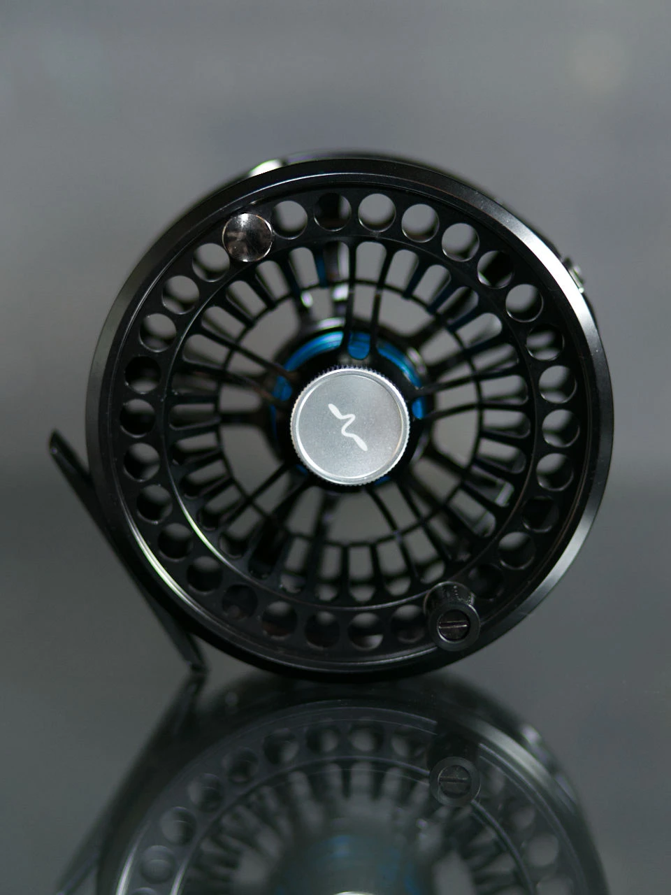 Guideline Vosso Glossy Slate Black 3 Guideline Vosso Glossy Slate Black